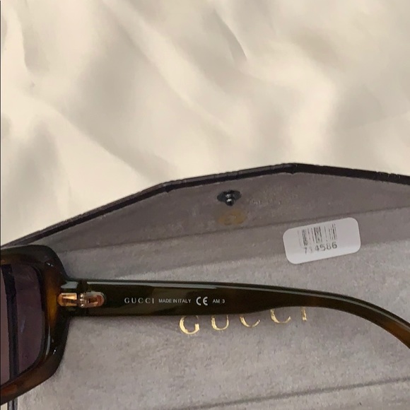 Gucci Sunglasses - Picture 2 of 8